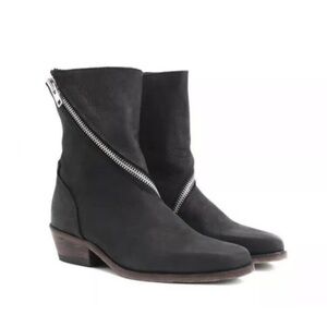 John Fluevog Ruth Skin boots silver side zipper 7.5